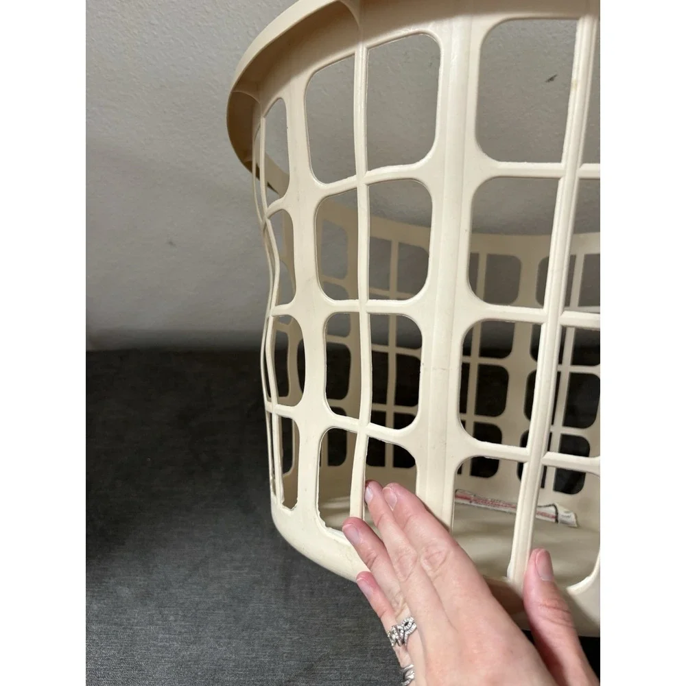 Vtg Serilite 1 Bushel Round Almond Laundry Basket Clothes Made‎ In USA #1266